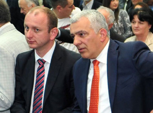 ЗБОГ МОГУЋЕГ БЕКСТВА ИЛИ СКРИВАЊА: Мандићу и Кнежевићу опет одузети пасоши 